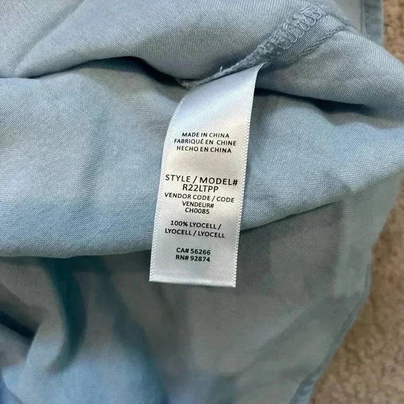 Splendid Blue Lyocell Light Wash Blue Button-Down Soft Denim Shirt Size S - Picture 5 of 6